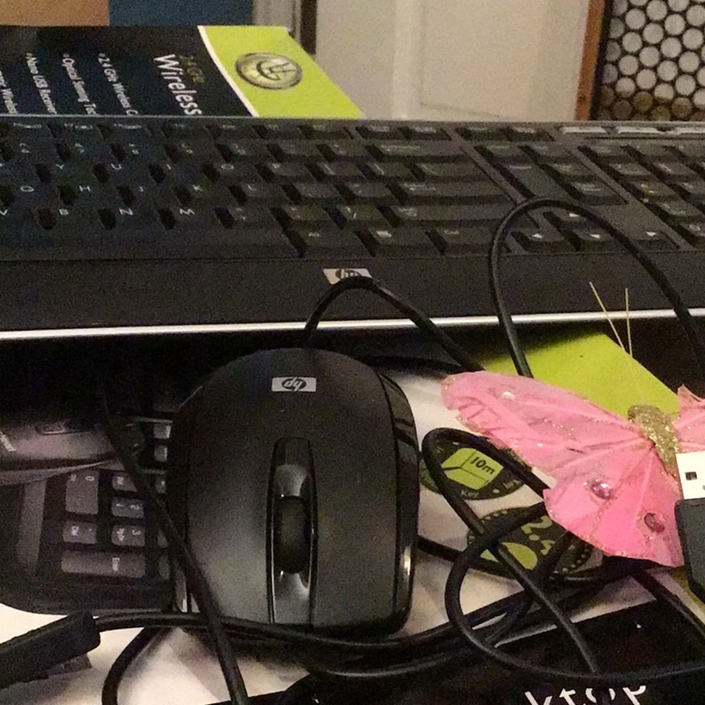 Wireless Desktop - Picture 4 of 4